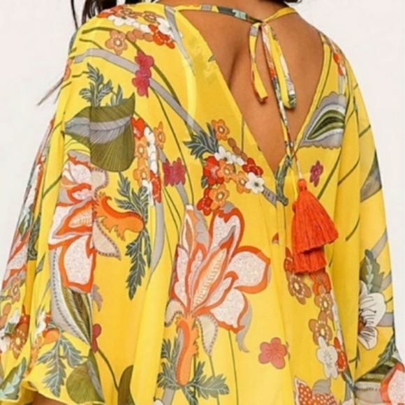 Beautiful yellow, shawl collar, ruffled, side slit kimono with back tassel tie. - Picture 2 of 7